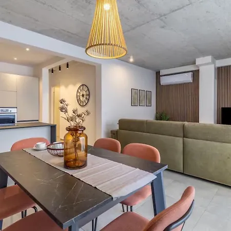 Heated Pool Luxury In St Julians Apartment Pembroke